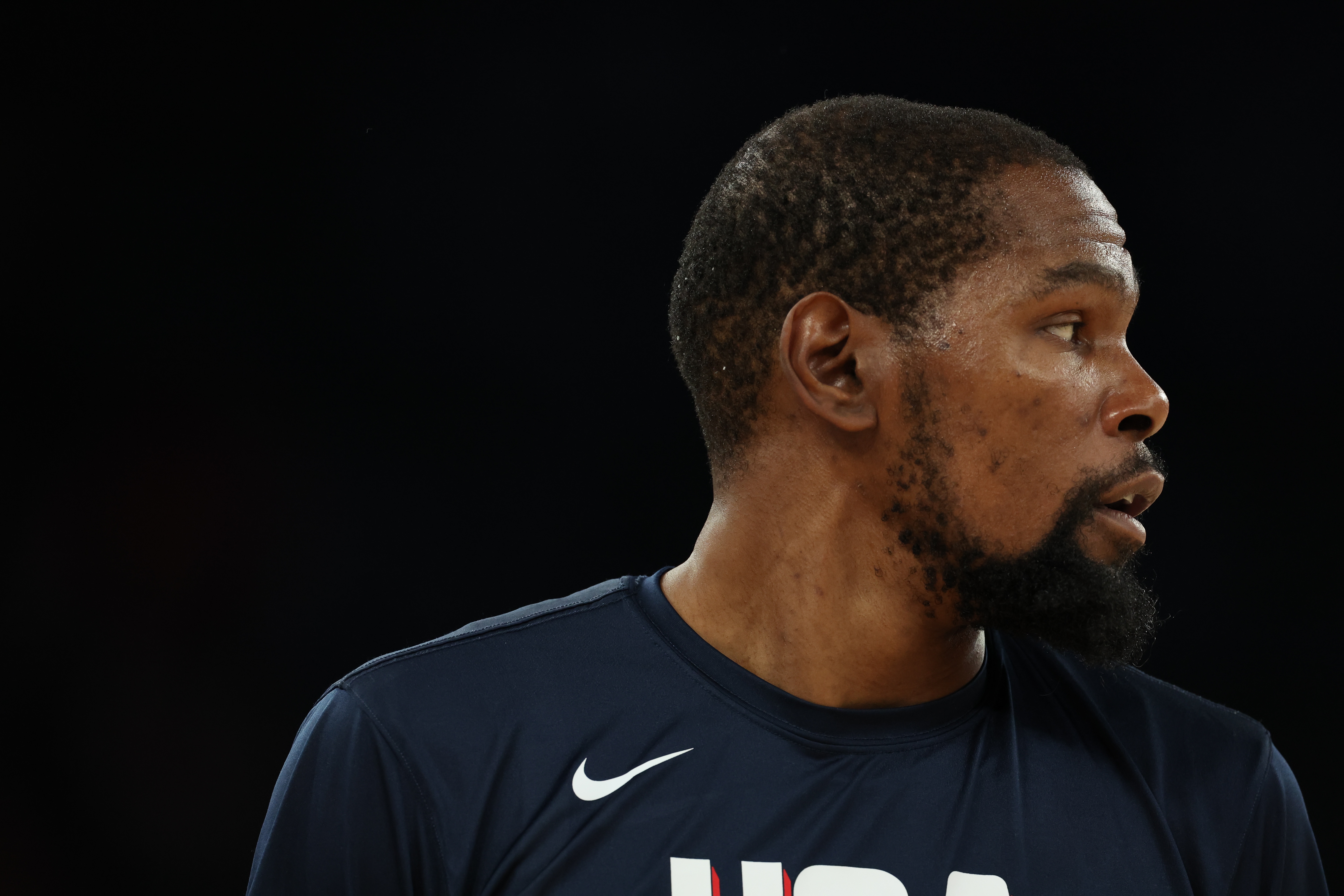 卡尔：KD 敬佩约基奇和支持美国夺金可同时成立 你保持专注吧